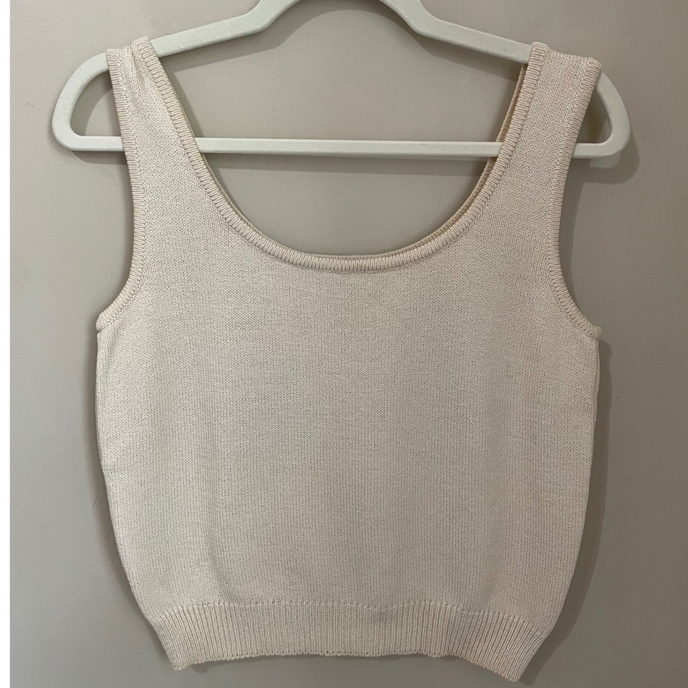 St. John Basics Ivory Santana Knit Scoop Neck Tank Top Sleeveless Shell Size 6